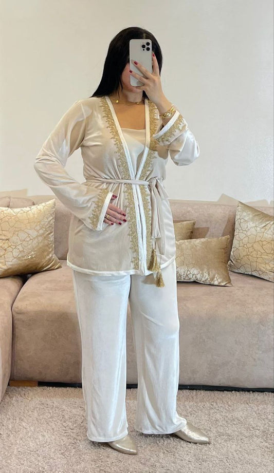 Jabador Femme Élégant avec Kimono Brodé – Tissu Moubra